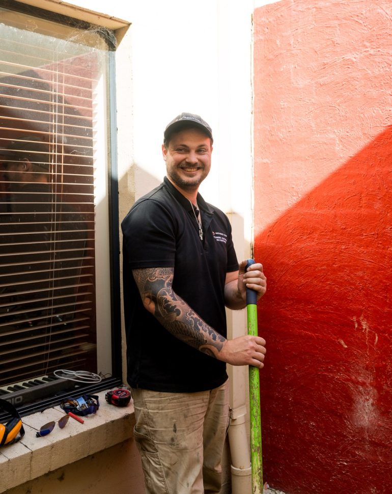 Air conditioning installation Adelaide : Same Day Trades technician
